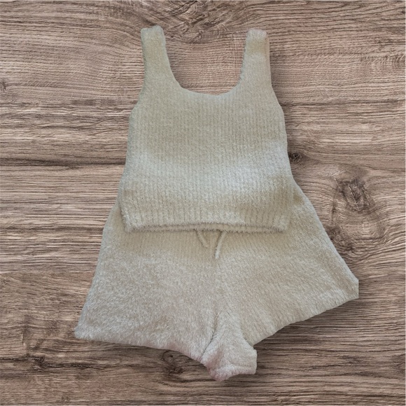 Aerie marshmallow crop top and matching shorts set 🌟💥 - Picture 5 of 8